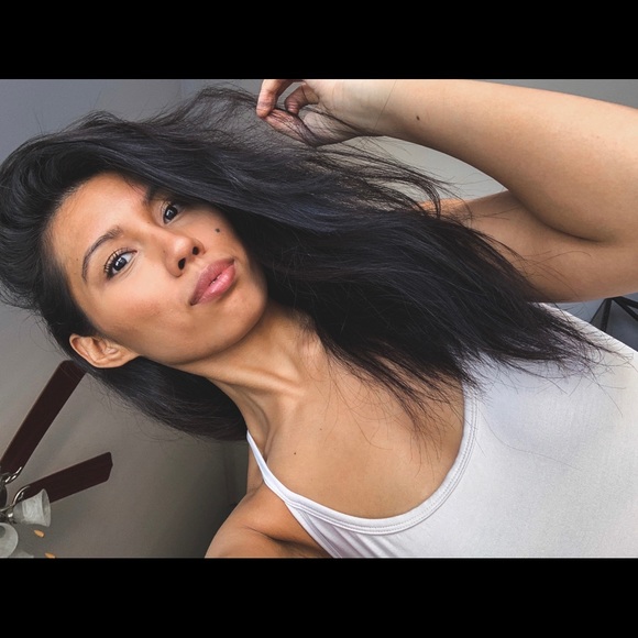 Meet your Posher, Nelly - Picture 1 of 1